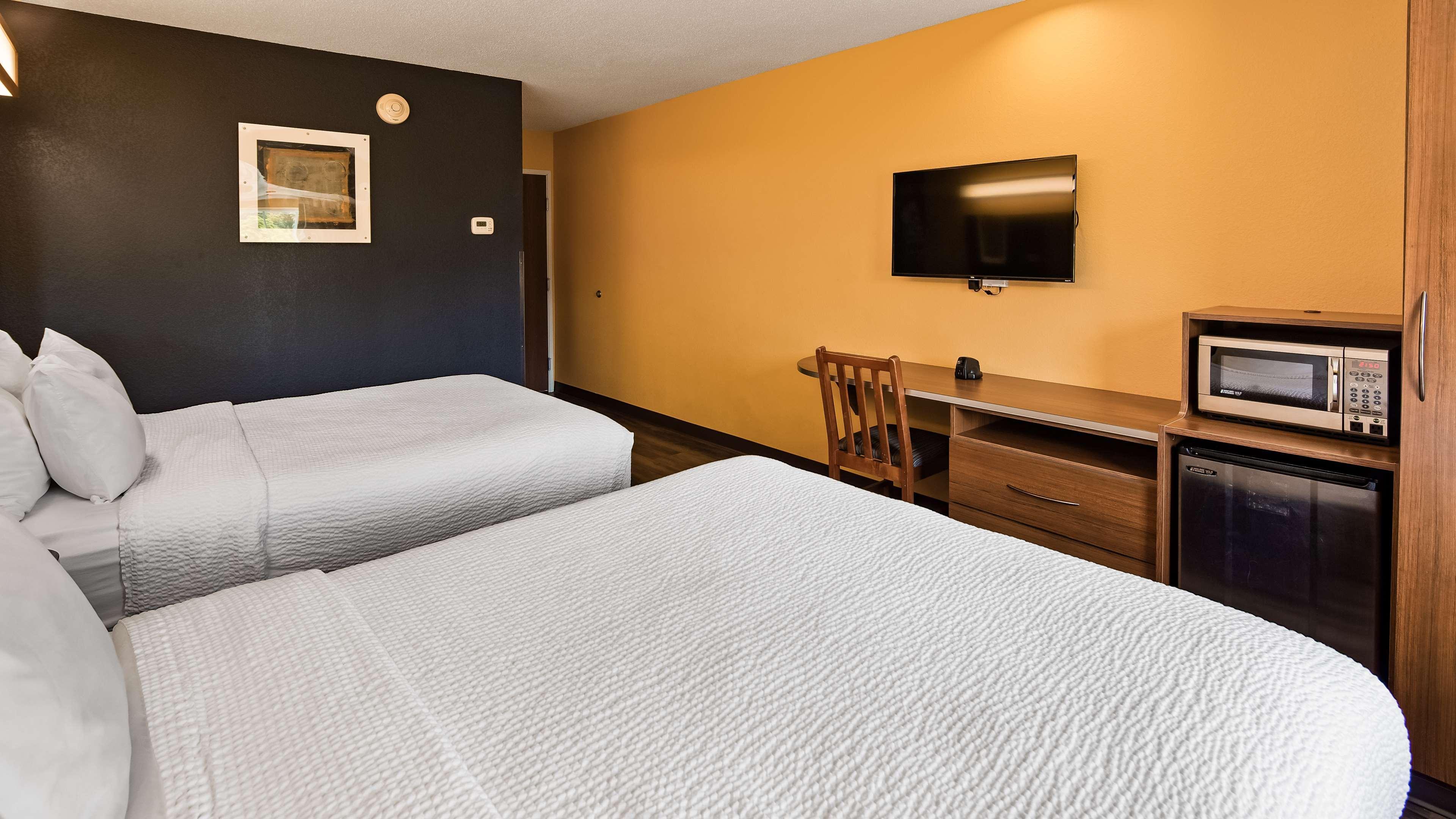 Surestay Plus Hotel By Best Western Keyser Экстерьер фото