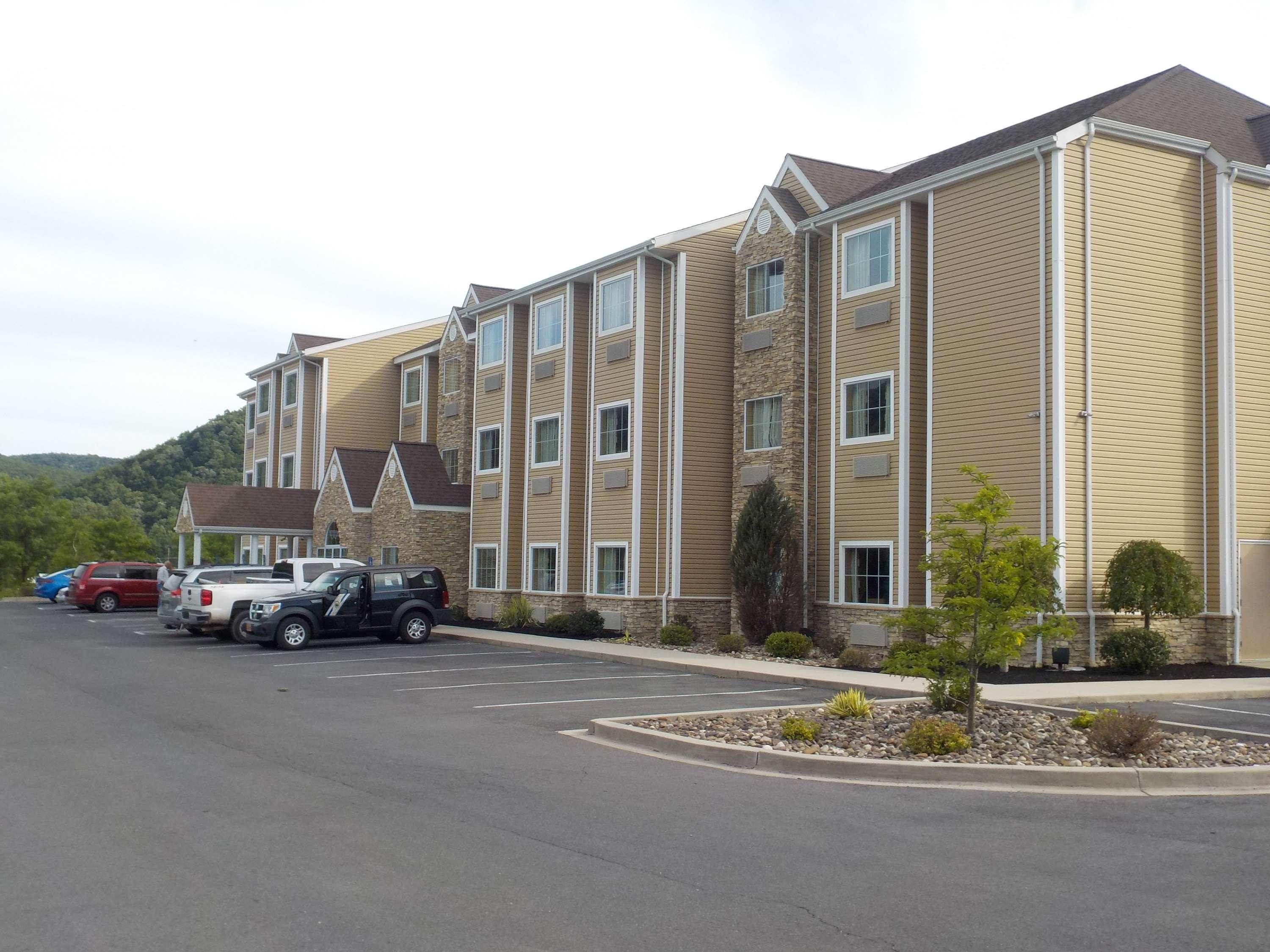 Surestay Plus Hotel By Best Western Keyser Экстерьер фото