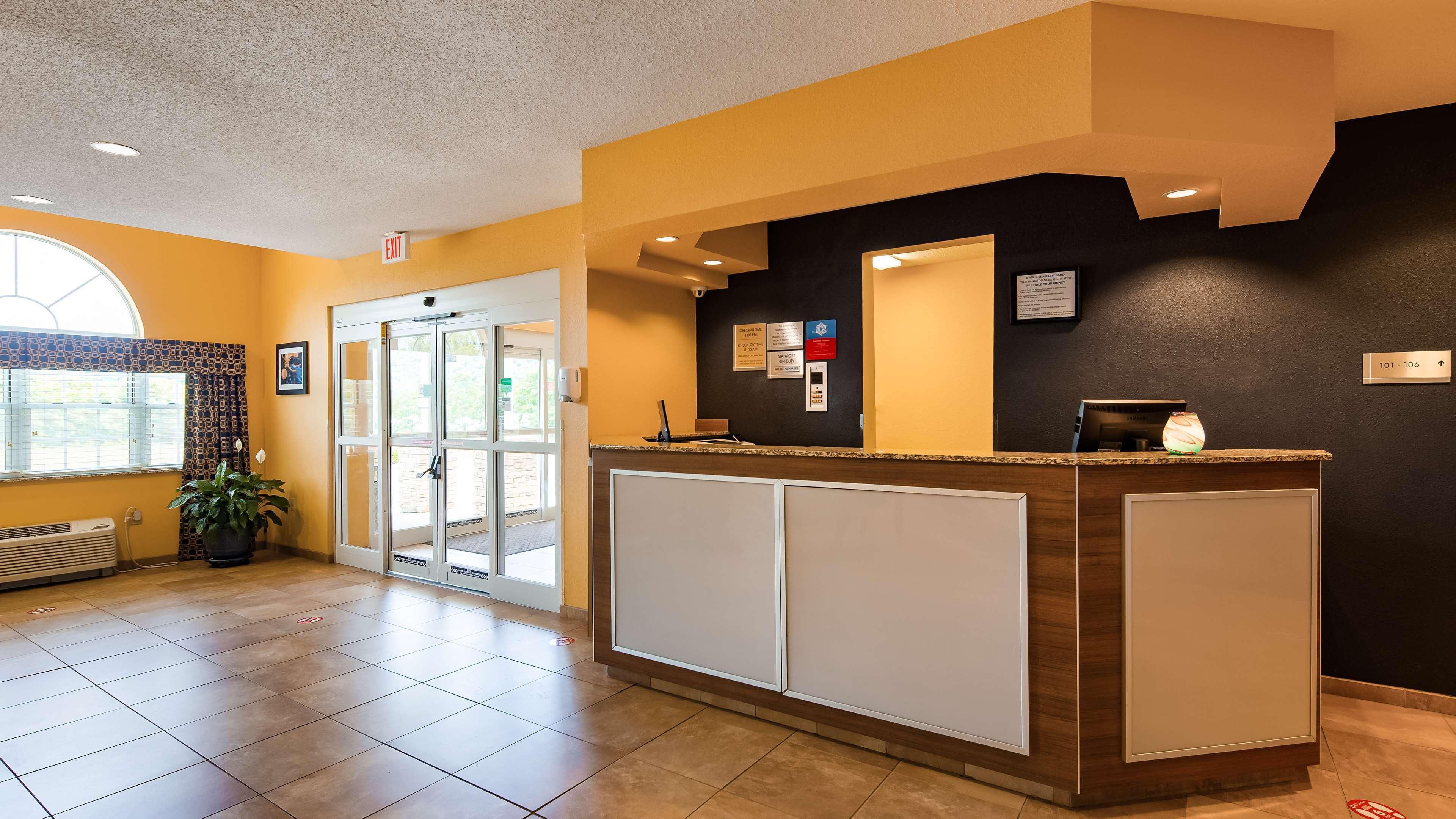 Surestay Plus Hotel By Best Western Keyser Экстерьер фото