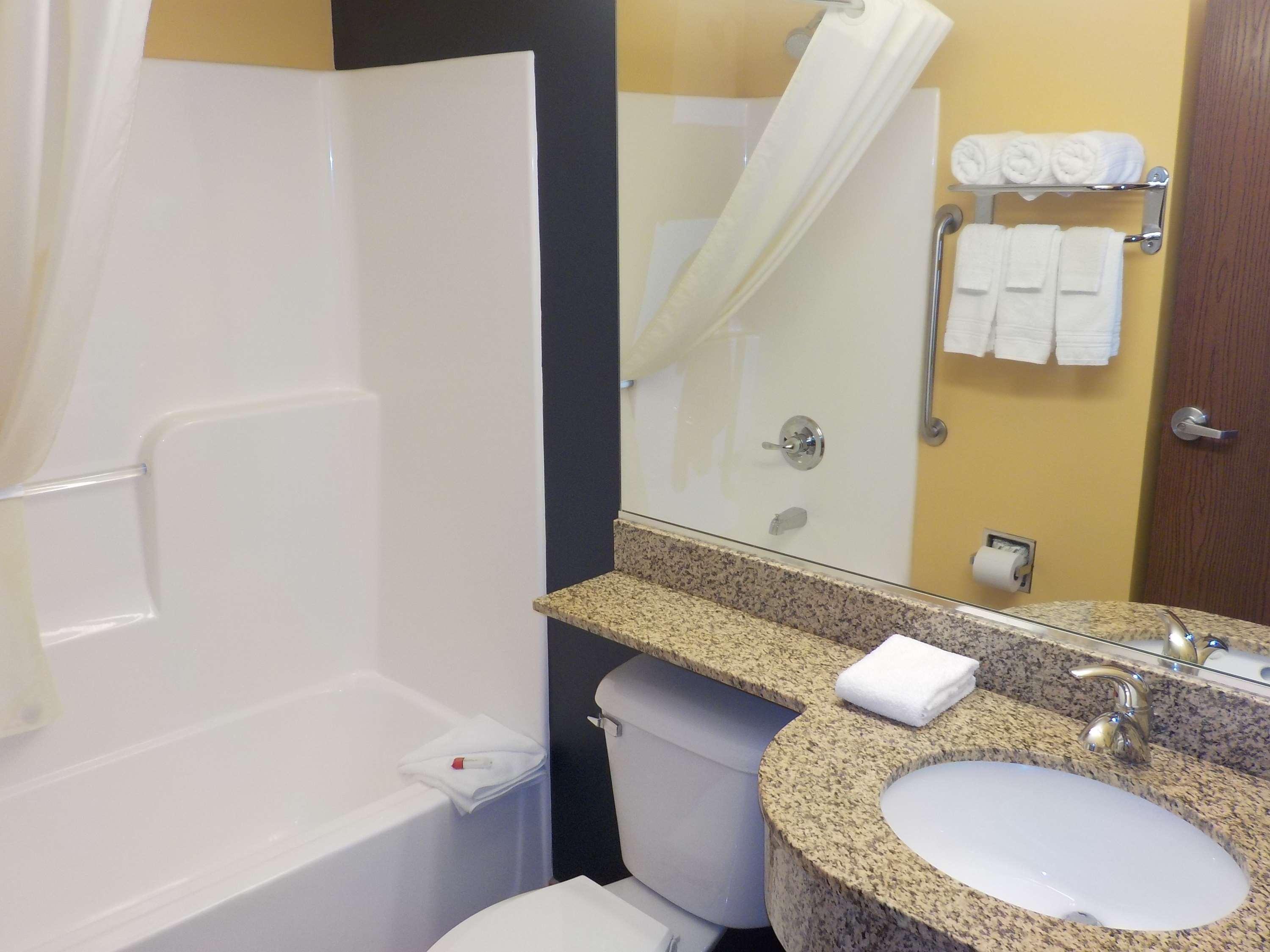 Surestay Plus Hotel By Best Western Keyser Экстерьер фото